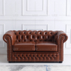 Möbelset Klassisches Sofa aus getuftetem Leder